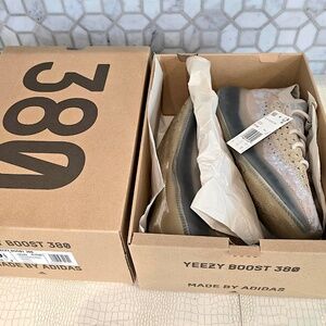 Brand New Size 9.5 - adidas Yeezy Boost 380 Pepper Non-Reflective